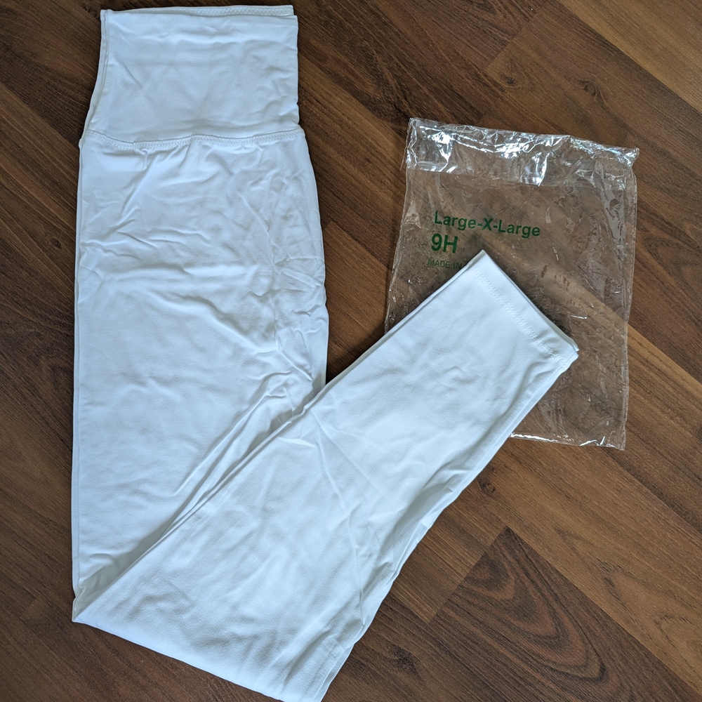 Brand New White High-Waisted Tummy Control Seamless Leggings